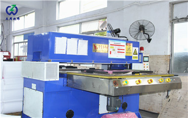 五周泡綿|產品打樣反復測量，只為客戶放心